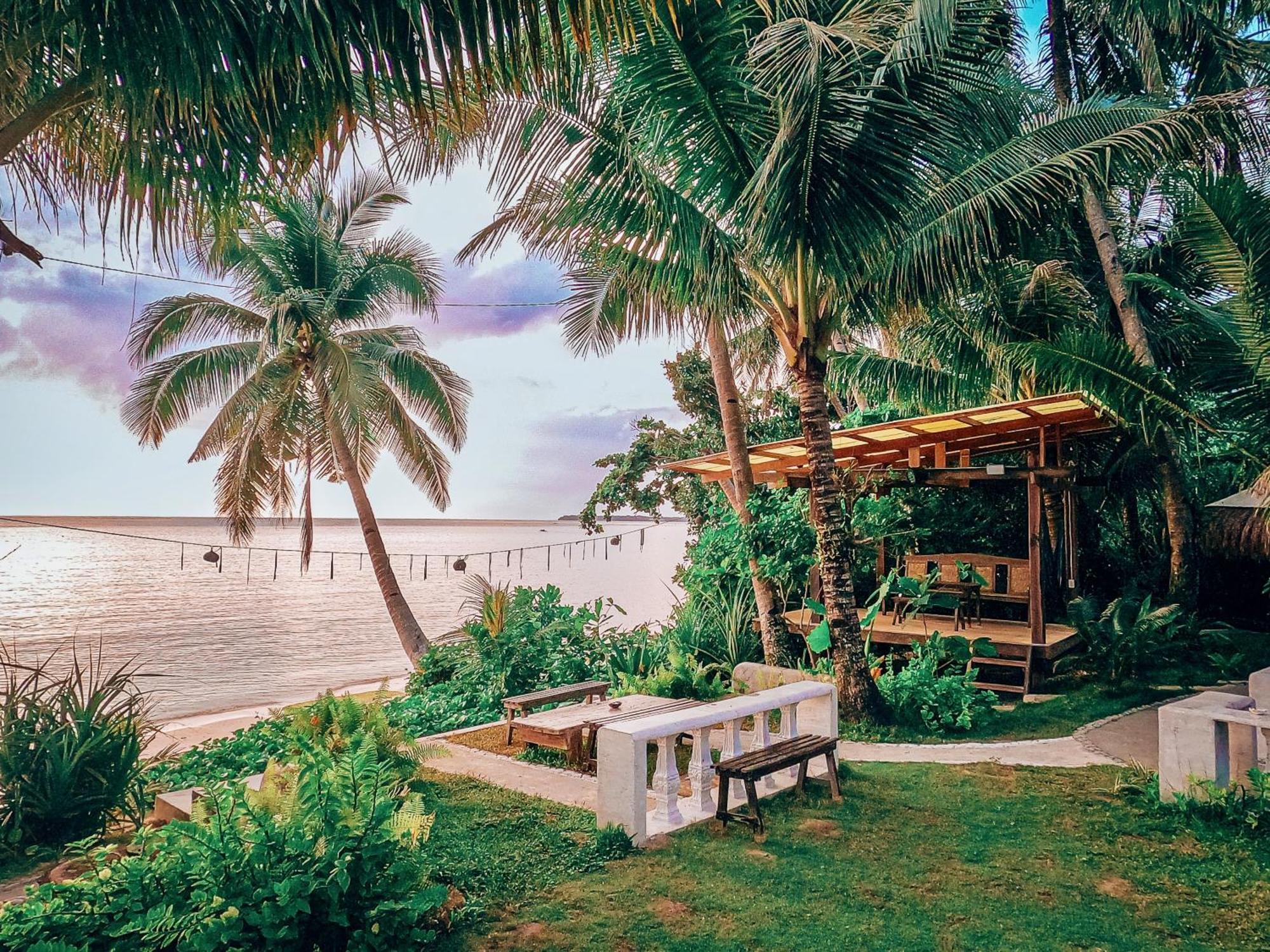Shakabrah'S Beachfront Kubo General Luna  Luaran gambar