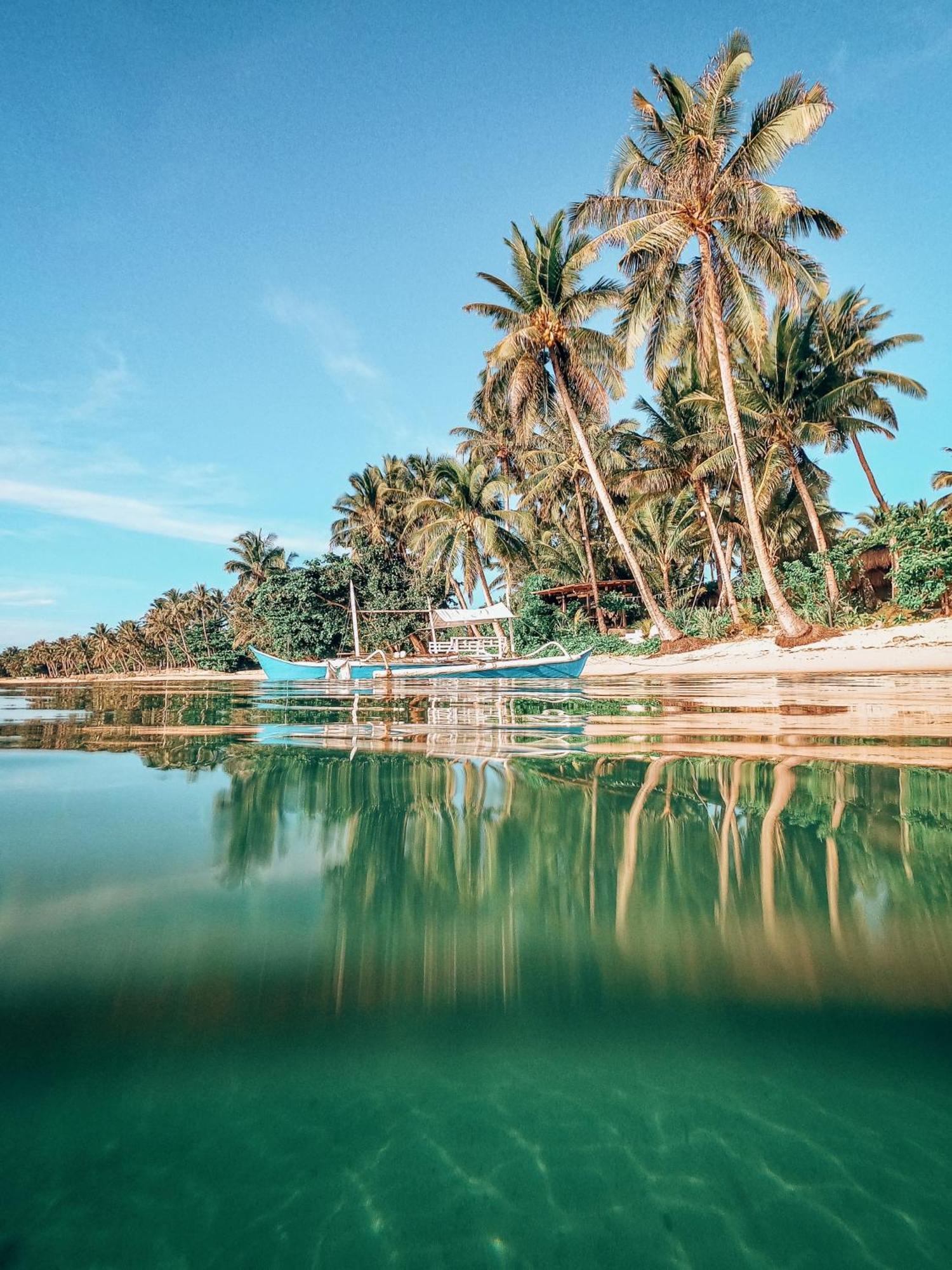 Shakabrah'S Beachfront Kubo General Luna  Luaran gambar